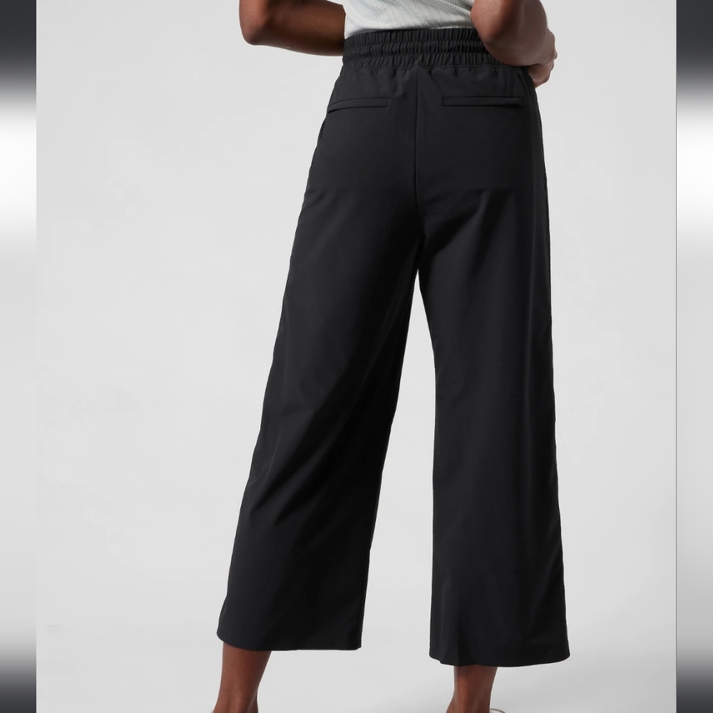 NWT Athena Wide Leg Crop Pant Black 8